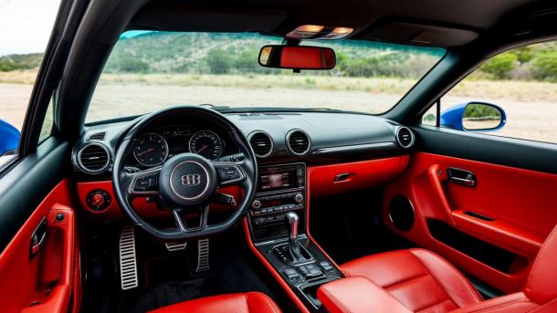 Психолог: водители злятся на дорогие машины из-за зависти