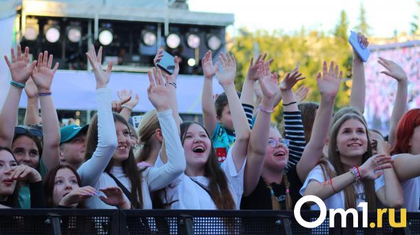 Омичи рассказали, каких звёзд ждут на бесплатных концертах в парке «Вокруг света»