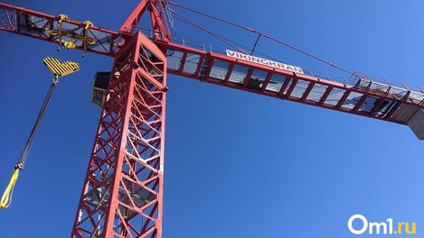 В Омске сдали в аренду за 12 миллионов рублей участок земли, где раньше располагался 100-летний дом