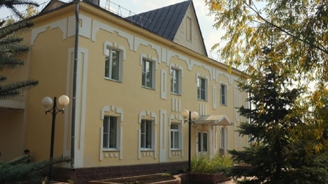 Под Омском в курортной зоне продают базу отдыха с бассейном за 23 млн рублей