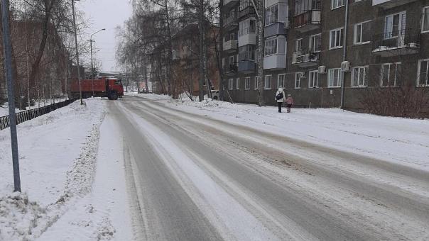 Новосибирск избавился от более 18 тысяч кубометров снега за сутки