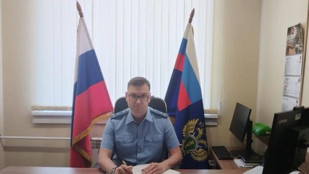 Новосибирец порвал протоколы допроса: что ему теперь грозит?