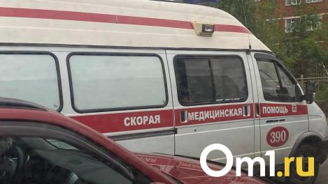 В центре Омска образовалась большая пробка из-за аварии с автобусом