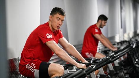 Капитан «Авангарда» Дамир Шарипзянов прокомментировал слухи об отставке Кравца