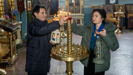 В Омск прибыла частица Благодатного огня