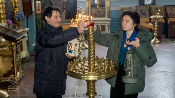 В Омск прибыла частица Благодатного огня