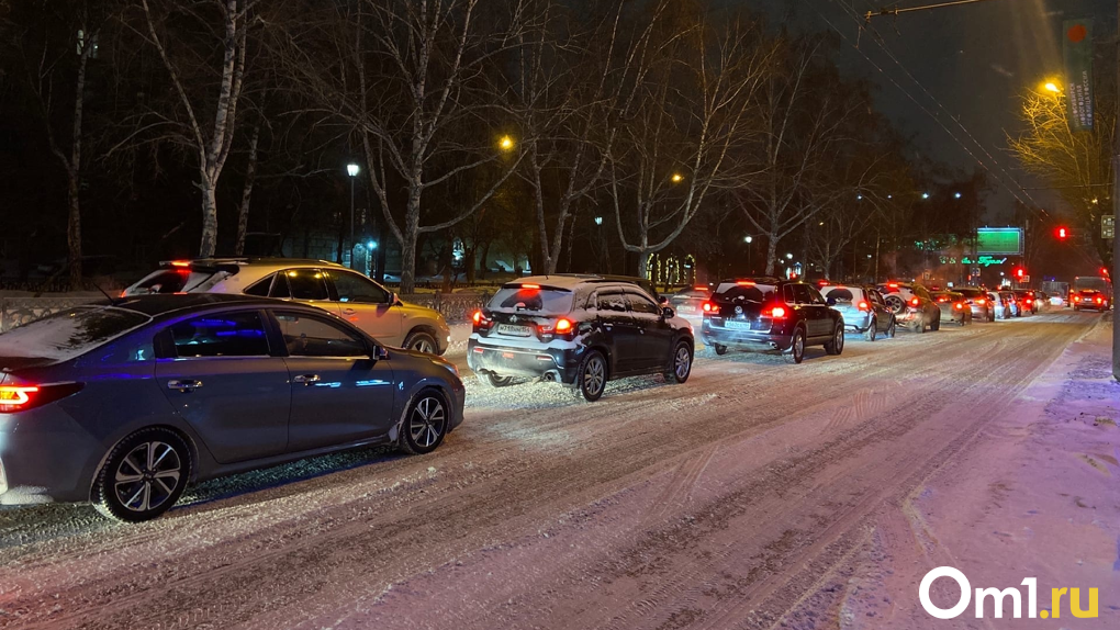 Новосибирские автомобилисты заняли последнее место в рейтинге вежливости на дорогах