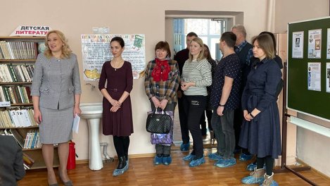 Более двух тысяч омичей сходили на экскурсии в школы, где будут учиться их дети