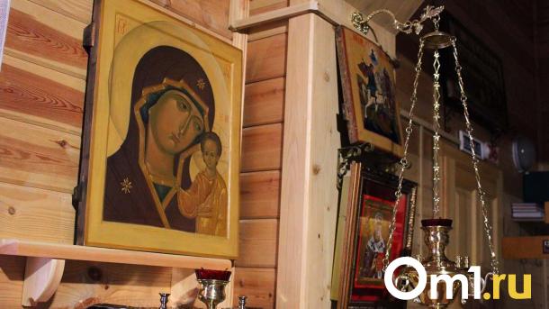 Омский митрополит Дионисий проведёт молебен перед памятником Ленину