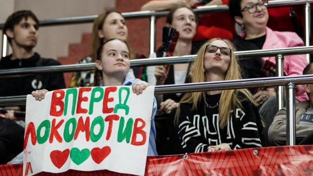 «Локомотив» разгромил «Оренбуржье» в Новосибирске на благотворительном матче
