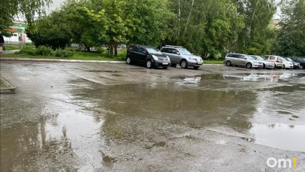В Новосибирске в страшной аварии погиб человек, ещё трое пострадали