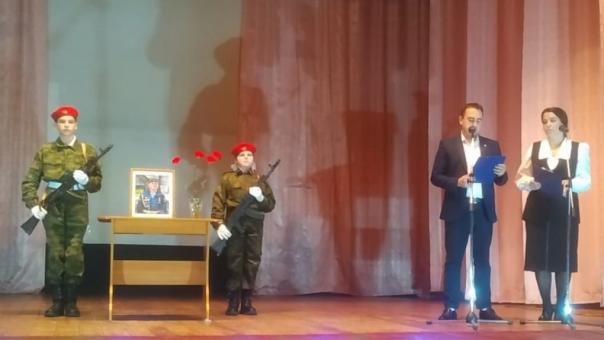 Новосибирского разведчика Александра Евсюкова наградили Орденом Мужества