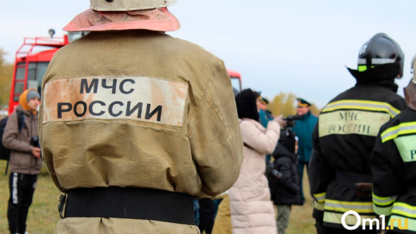 В Омске от взрыва самогонного аппарата рухнула стена между квартирами — ЖУТКИЕ ФОТО