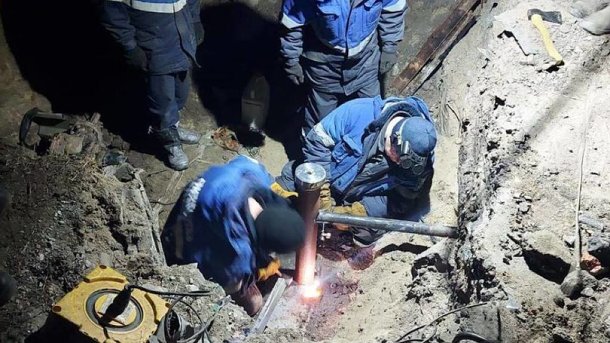 Сроки восстановления газоснабжения в домах омичей, где была повреждена труба, перенесли