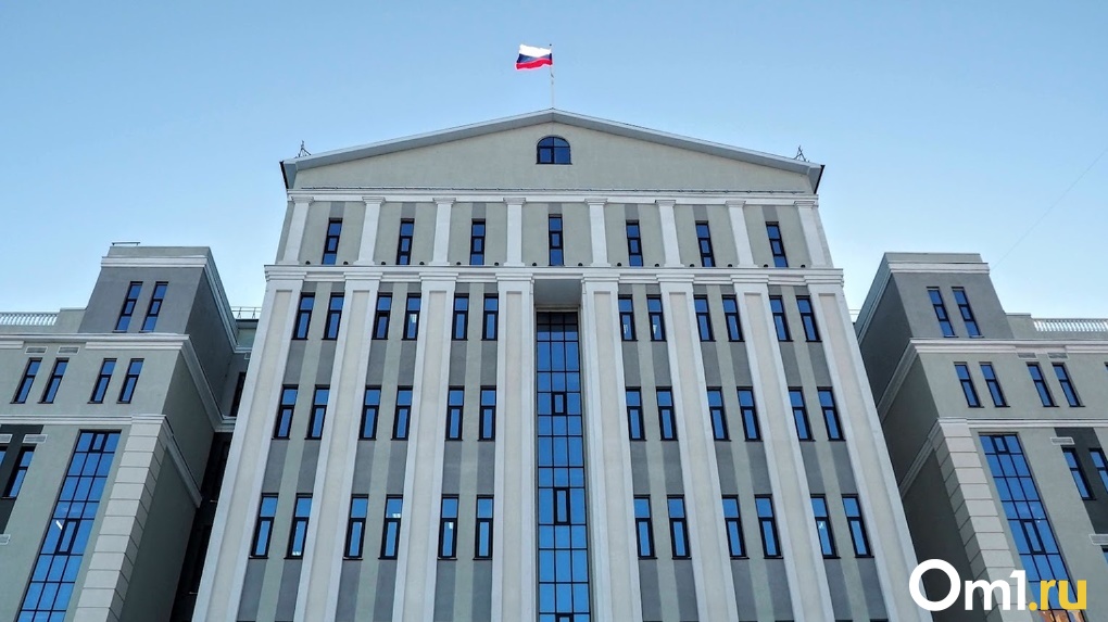 Путин назначил нового председателя районного суда и двух судей Омской области