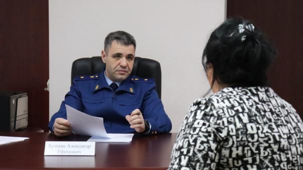 Прокурора Новосибирской области Бучмана попросили проверить законность стройки многоэтажки на Ленина