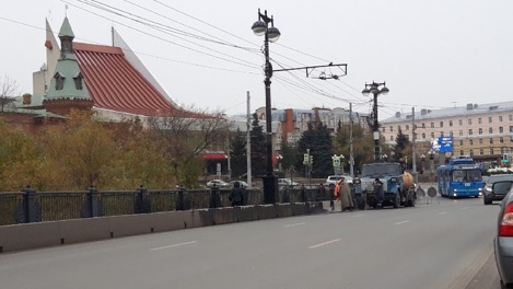 У омского Музыкального театра появится трёхполосная дорога