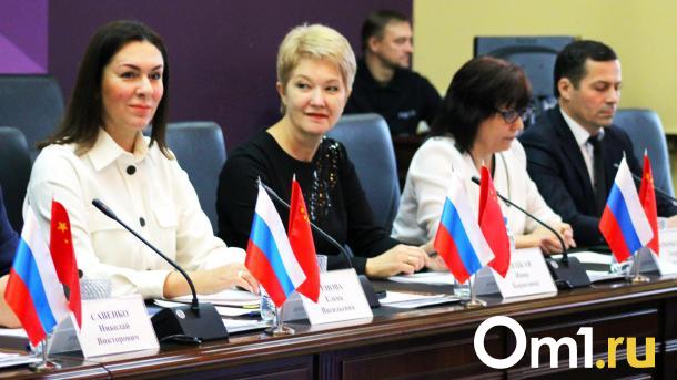 В Омске планируют провести турнир по шахматам с Китаем