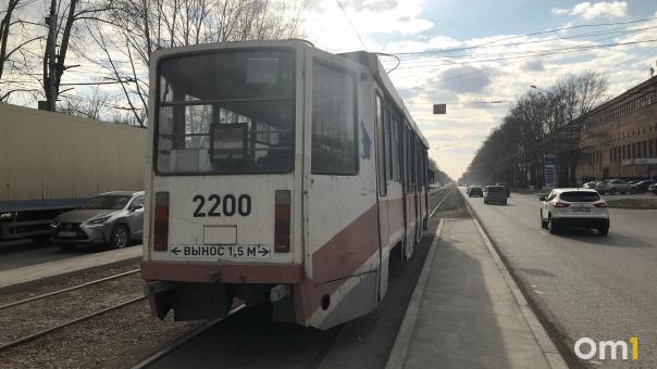 В Новосибирске временно закрыли движение двух трамваев