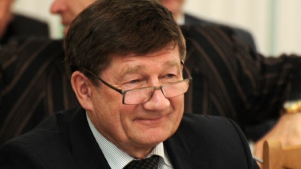 Бывший мэр Омска Двораковский тайно оплатил операцию пассажирке «Полесья»
