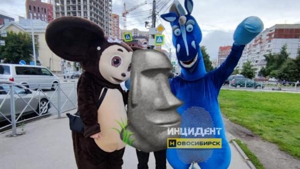 Переодетые в кукол мошенники вымогали деньги у посетителей зоопарка Новосибирска