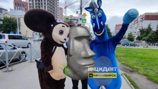 Переодетые в кукол мошенники вымогали деньги у посетителей зоопарка Новосибирска