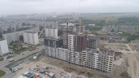 Мэр Новосибирска посетил стройку нового микрорайона и парка с озером на улице Тайгинской