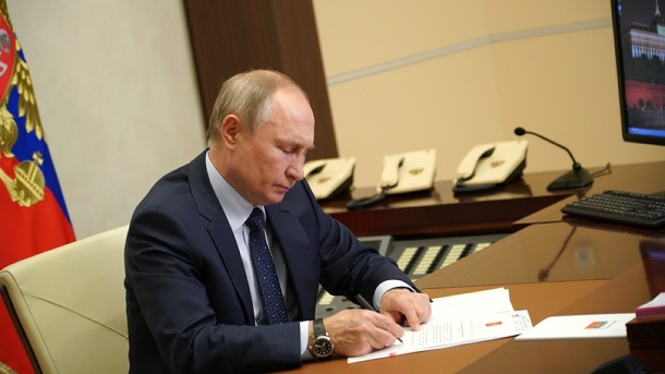 В Новосибирске предложили внести поправки в указ президента о традиционных ценностях