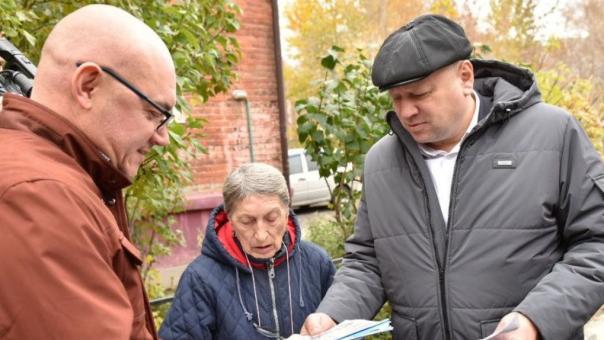 Мэр Омска Сергей Шелест провёл объезд Советского округа
