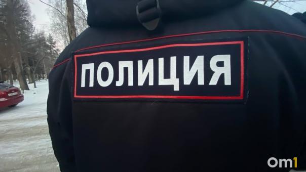 Шестерых полицейских подозревают в незаконной регистрации мигрантов в Новосибирской области