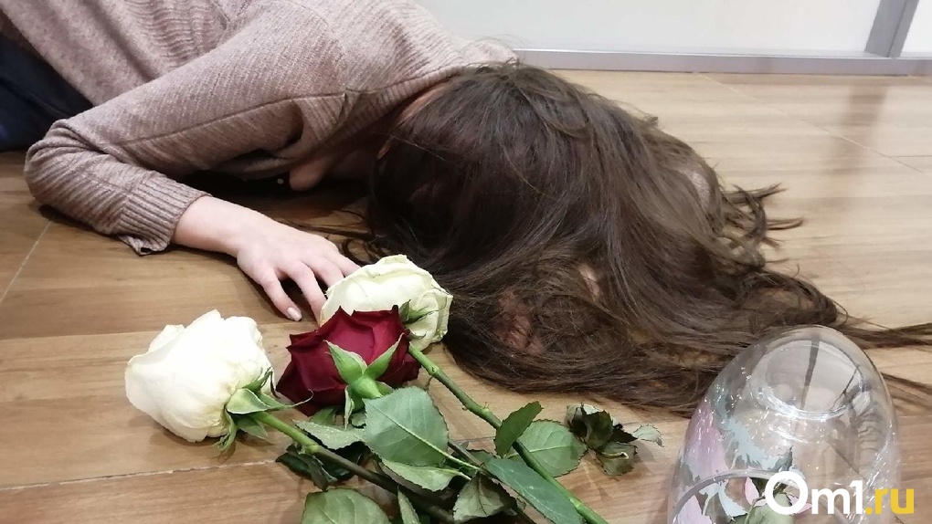 Стресс перед экзаменом: ещё одна новосибирская школьница пыталась покончить жизнь самоубийством