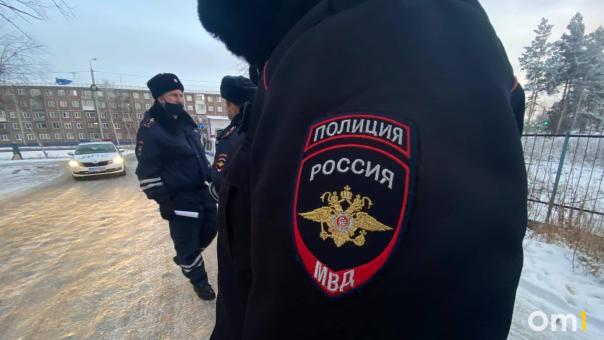 В Омске оцепили Космический проспект в поисках гранаты