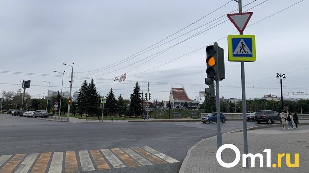 После Дня города в Омске появятся интеллектуальные светофоры