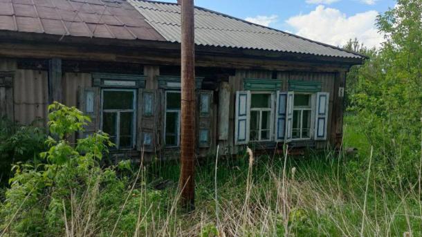 Семья из Барабинска семь лет живёт в аварийном доме