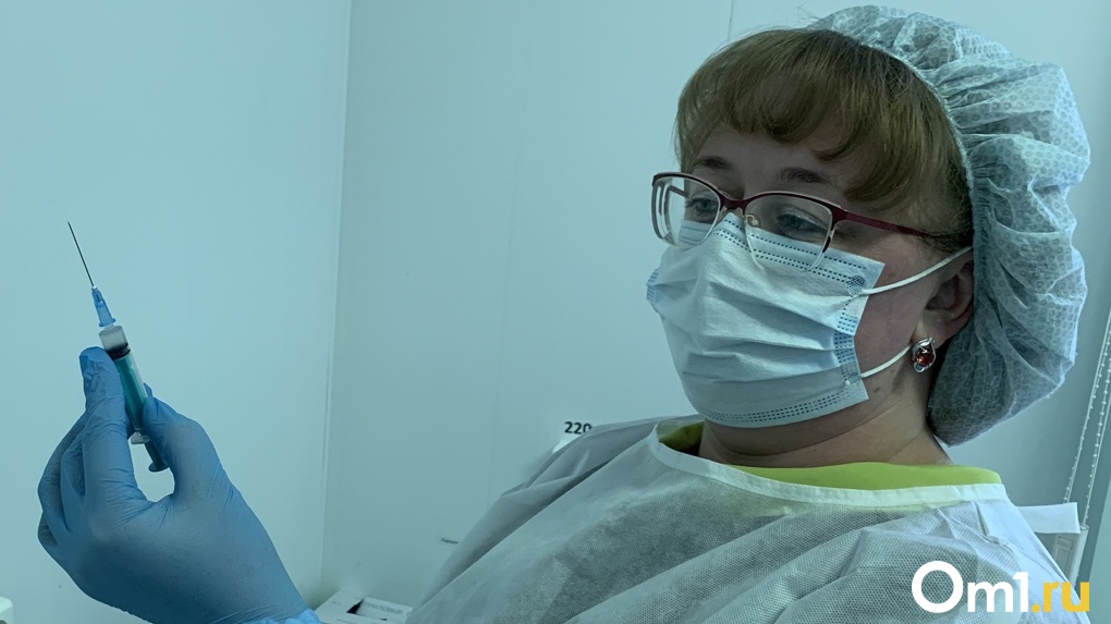 Смерть или лечение? Новосибирская вакцина «ЭпиВакКорона» стала доступна в виде шприц-доз