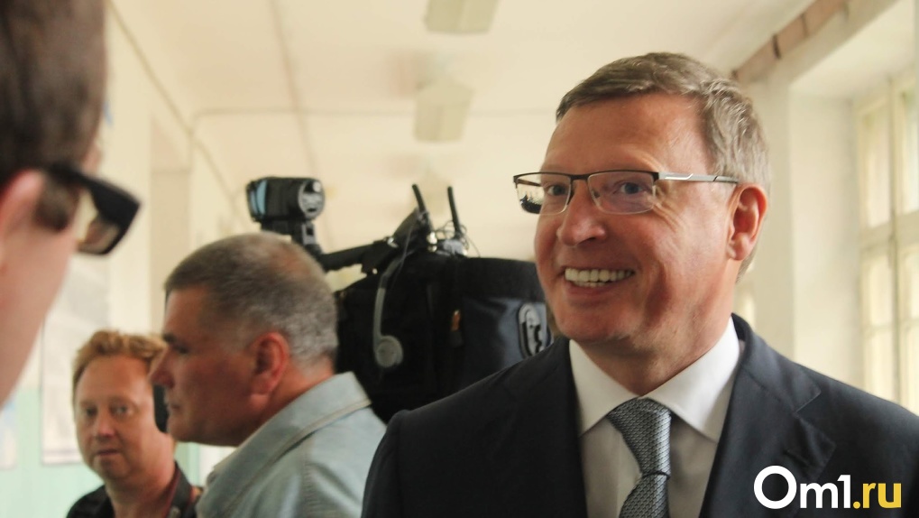 Губернатор Омской области Александр Бурков объяснил необходимость вакцинации