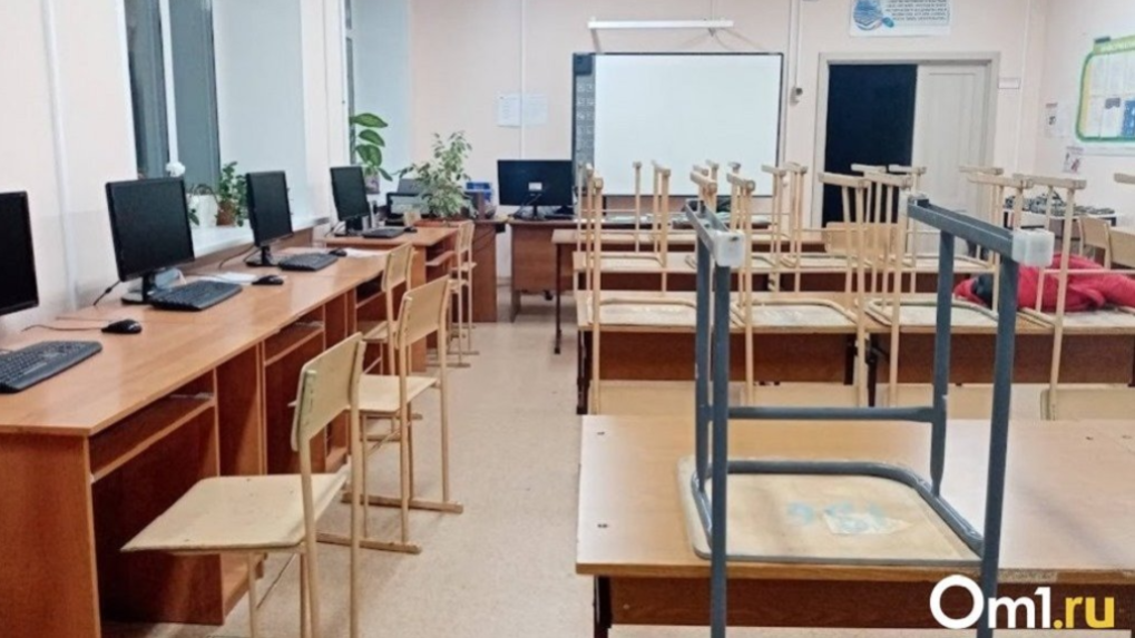 Третьеклассники гимназии №10 в Новосибирске бастуют третий день