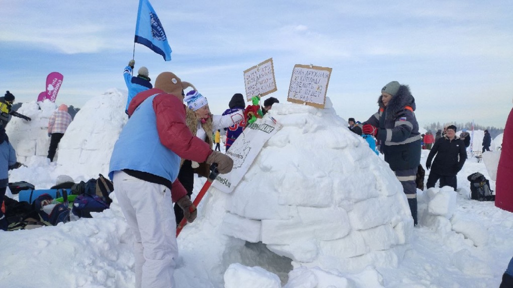 Десятки домиков эскимосов: как проходит фестиваль иглу на Обском море в Новосибирске. ФОТО