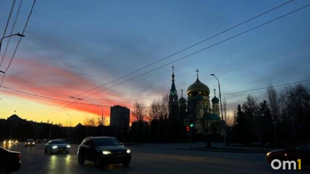 Парковка и ремонт? Омский митрополит рассказал, что нужно Успенскому собору