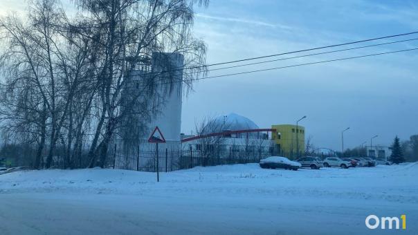 О гололёде и заносах на дорогах предупредили новосибирцев