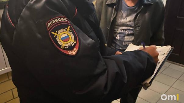 «Крыша поехала»: в омской гостинице задержали автора экстремистских роликов