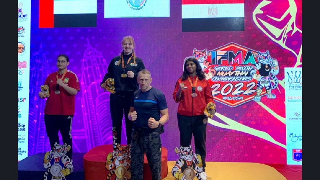 Девушка из Новосибирска стала чемпионкой мира по тайскому боксу