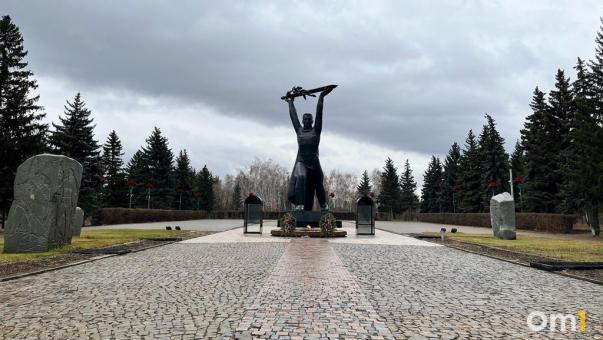 Медиаэкраны для парка Победы в Омске изготовит компания из Екатеринбурга