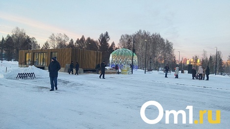 Всё в огнях! В Новосибирске открывают парк «Арена» около нового ЛДС