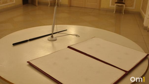 В Омске семь мобилизованных кузбассовцев сыграли свадьбу в один день