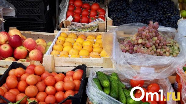 В Омской области резко увеличился импорт овощей и фруктов