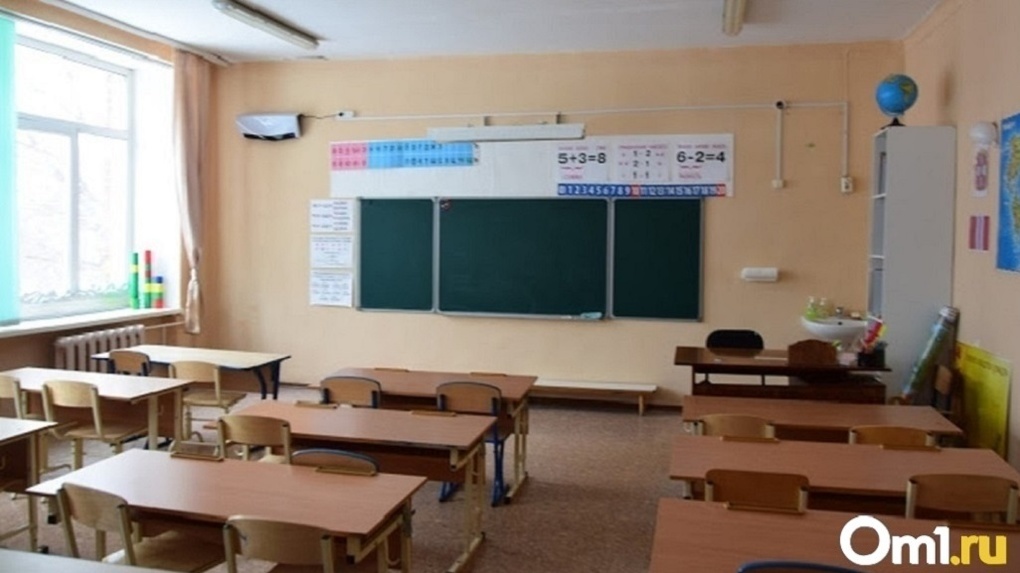 Почувствовал резкую боль в спине: в Новосибирске школьник сломал позвоночник на уроке физкультуры