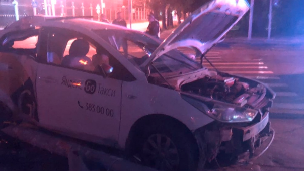 Девушка-подросток скончалась на месте: тройное ДТП с жертвами произошло в Новосибирске