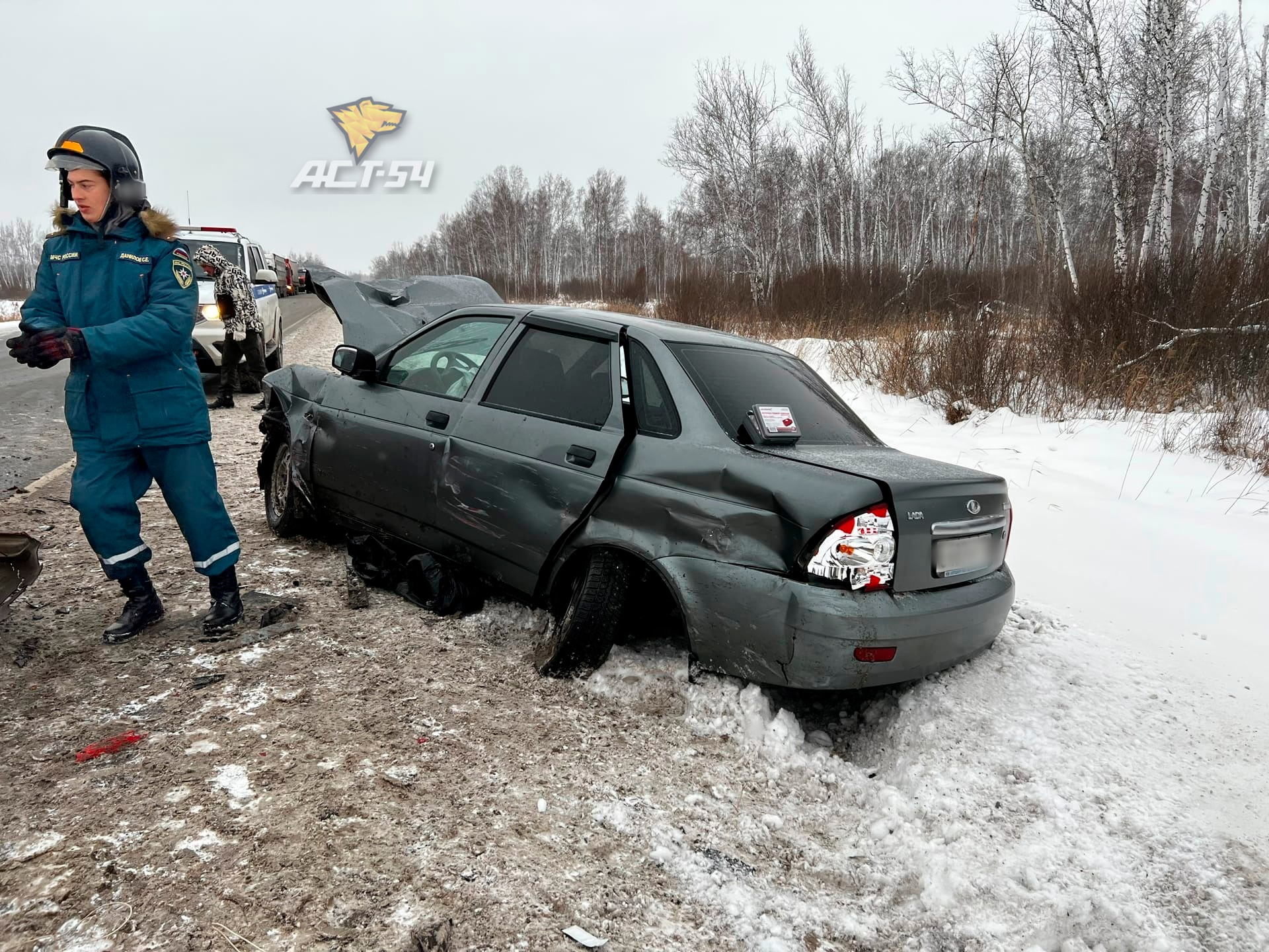 12 04 24 сводка. Девушка на трассе.