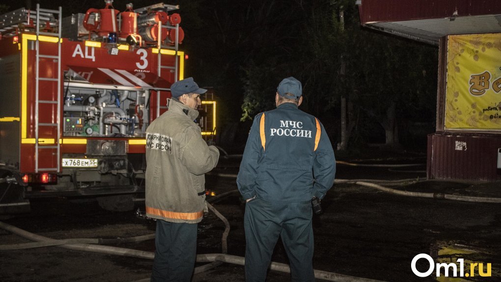 Жители загоревшегося дома на бульваре Победы в Омске получат временное жильё
